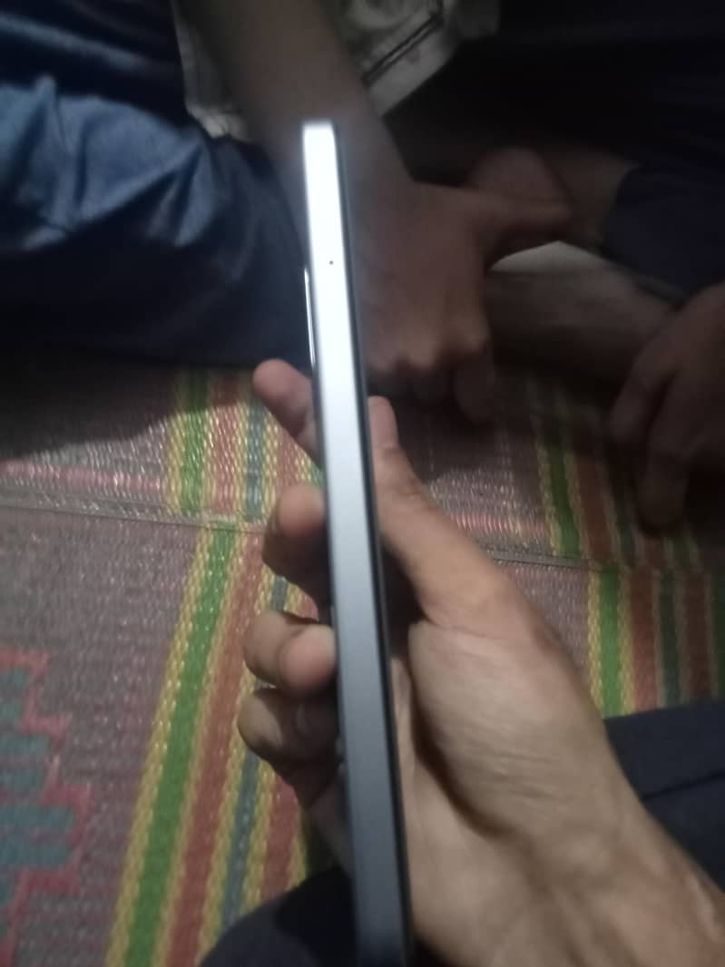 OPPO A6k 4