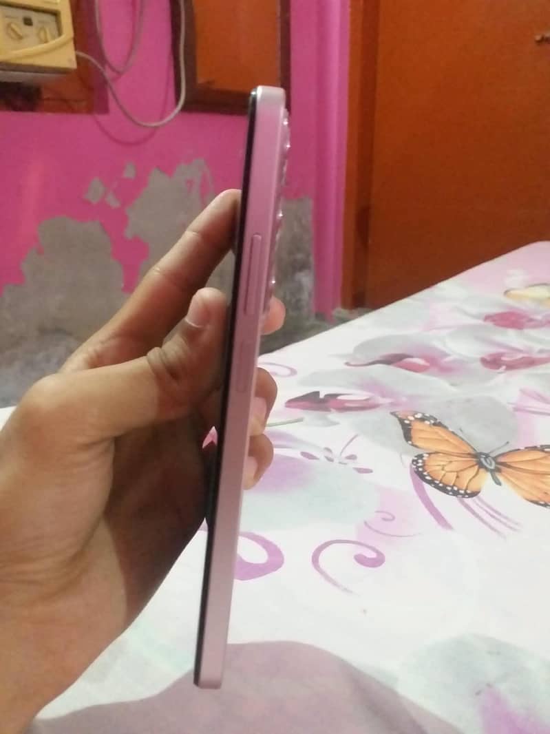 Realme C75x 1