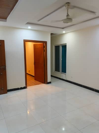 3 bedroom's nan furnished apartment available for rent location E-11/4
