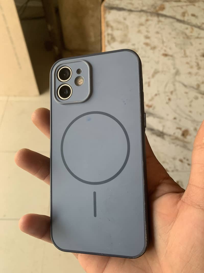 Apple iPhone 12 6