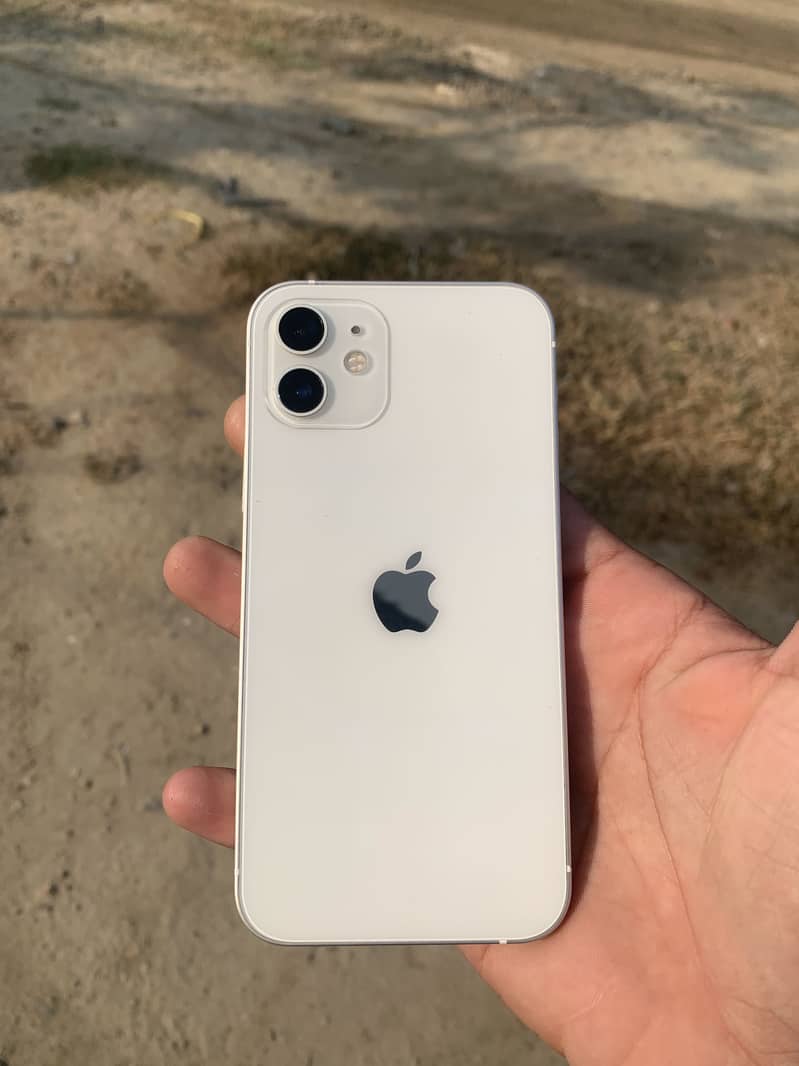 Apple iPhone 12 7