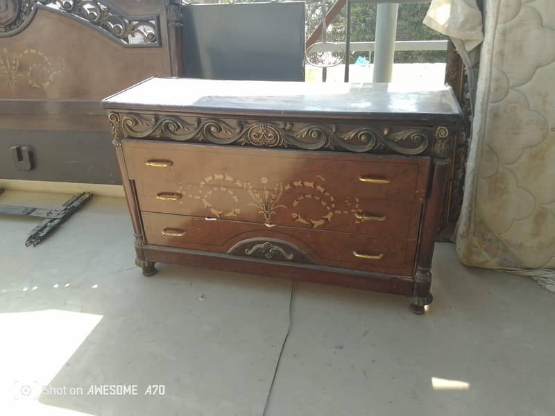 Bed Set With Dressing Table With Mattresses 1