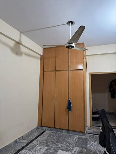 2 bed flat Available For rent in newmal kuri road islamabad