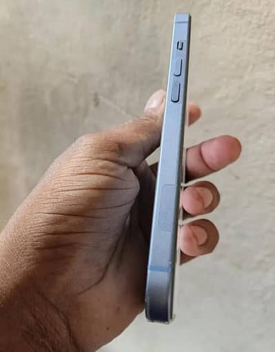 Apple iPhone 14