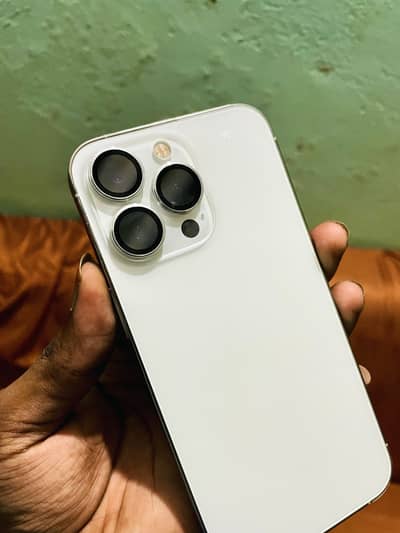 Apple iPhone 13 Pro