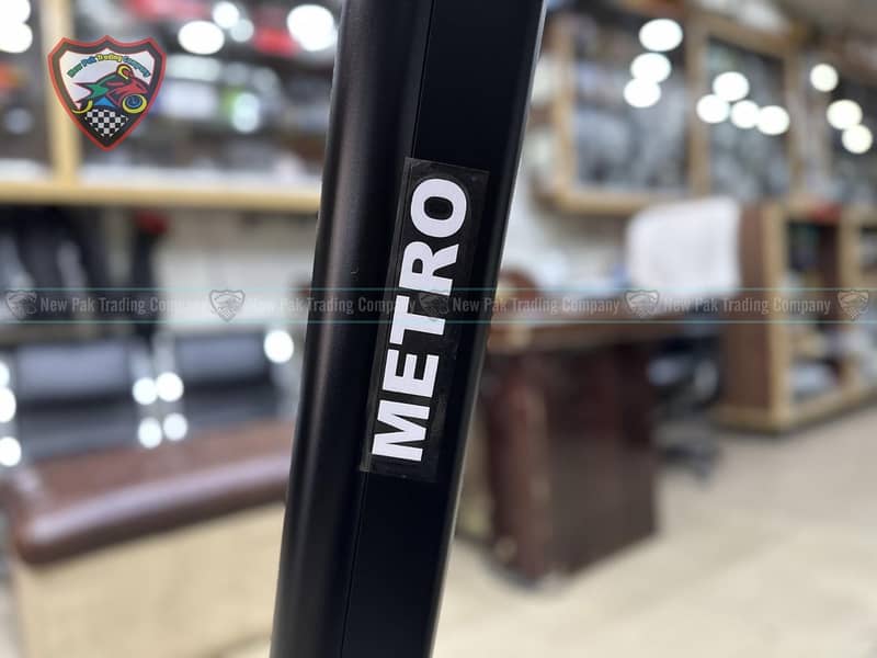 Metro M8 10