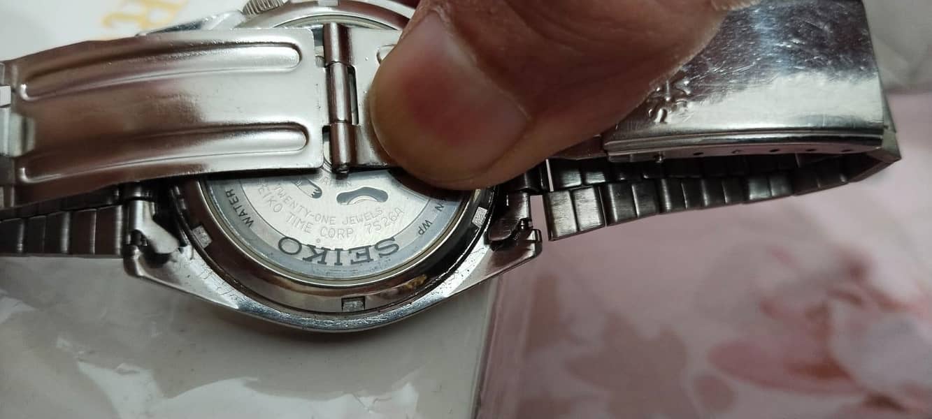 Seiko 5 4