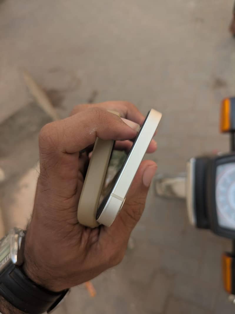 Apple iPhone 12 2
