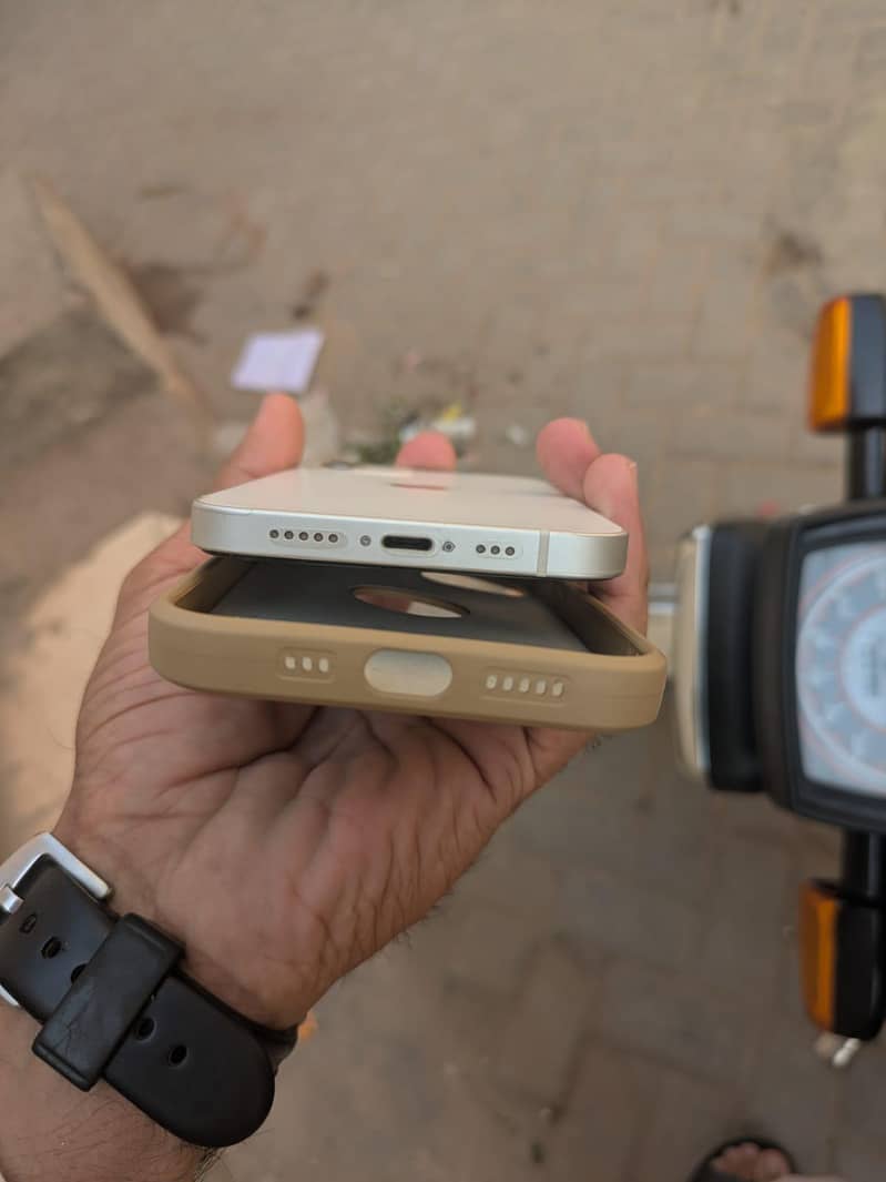 Apple iPhone 12 5