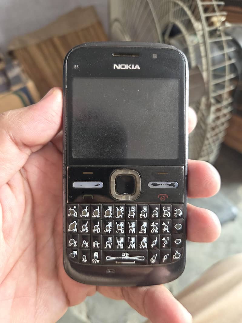 Nokia E5 2