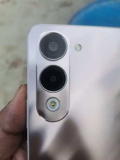 Vivo Y04