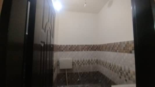 394 SQ FEET TRIPLE STOREY HOUSE FOR SALE