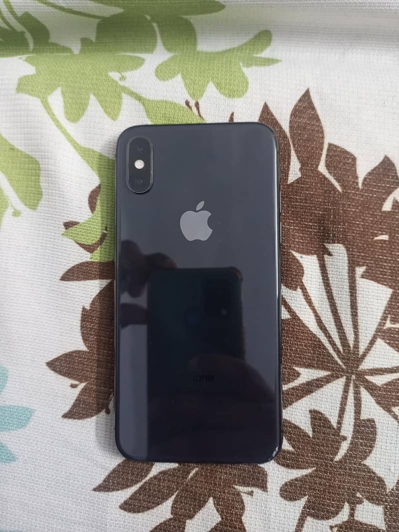 Apple iPhone XS 1