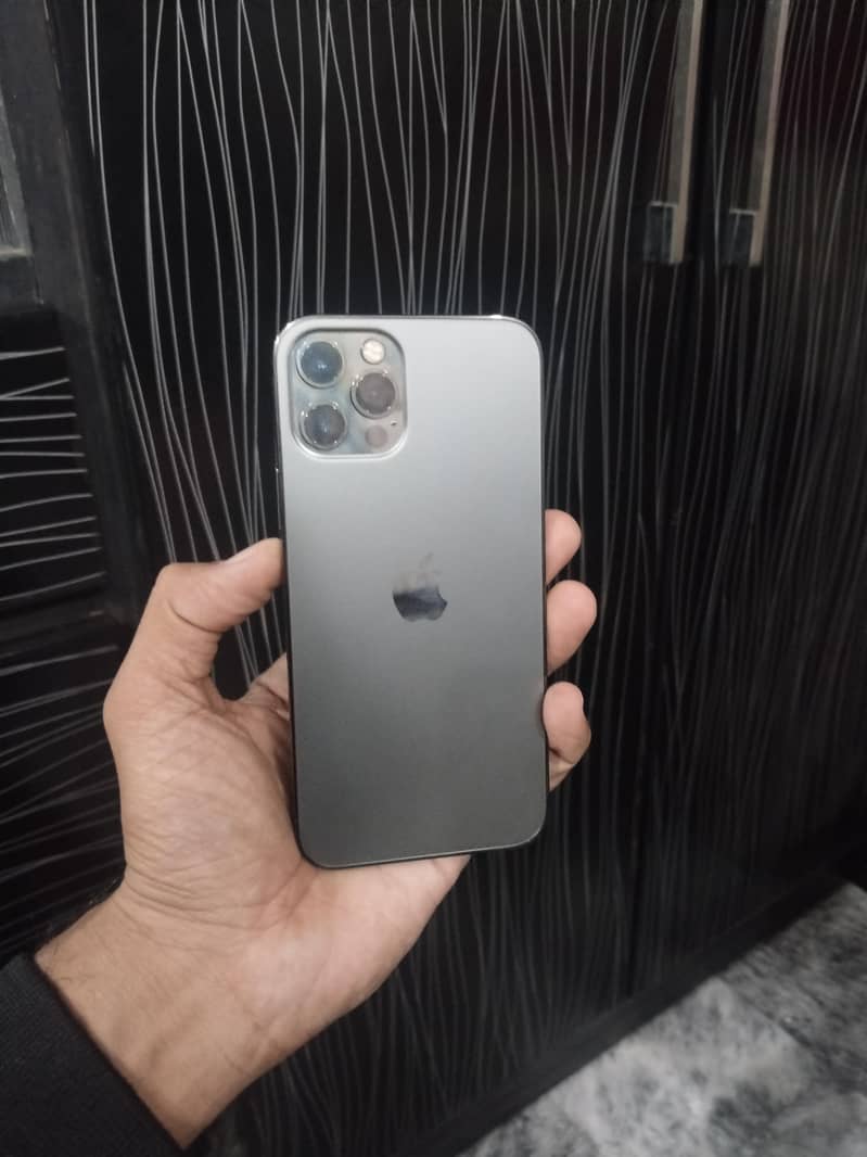 Apple iPhone 12 Pro 6