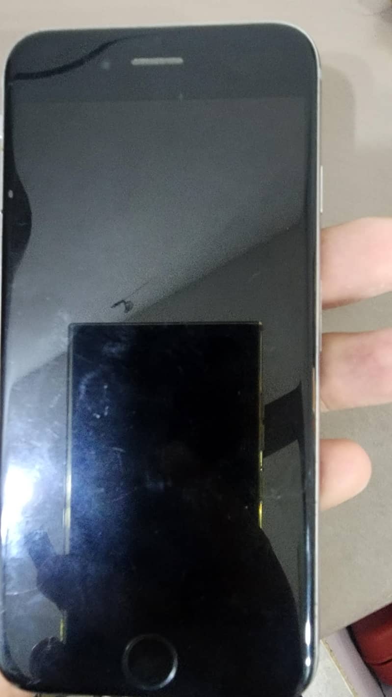 Apple iPhone 6S 1