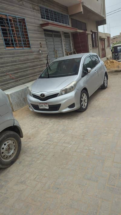 Toyota Vitz 2013