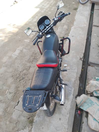 Suzuki GS 150