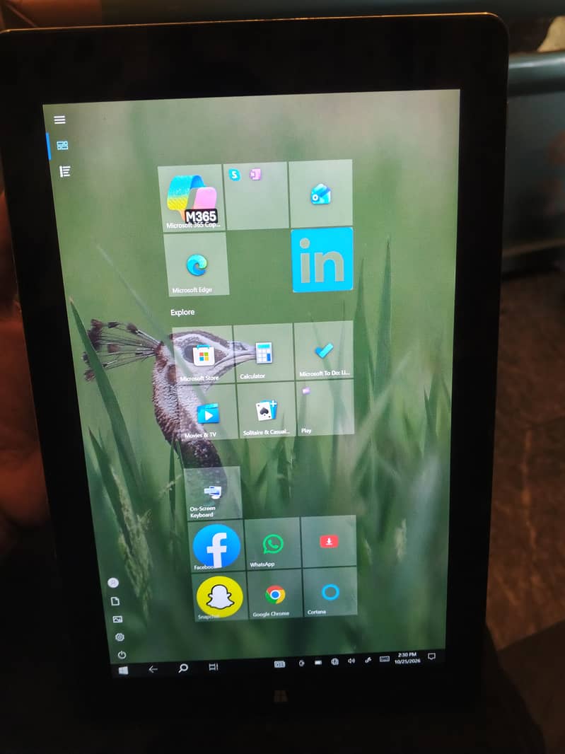 Intel inside laptop+tablet 4