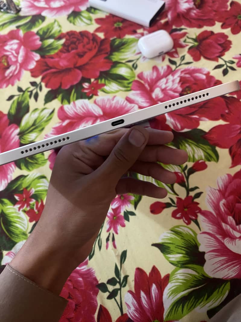 Ipad (a16) 4
