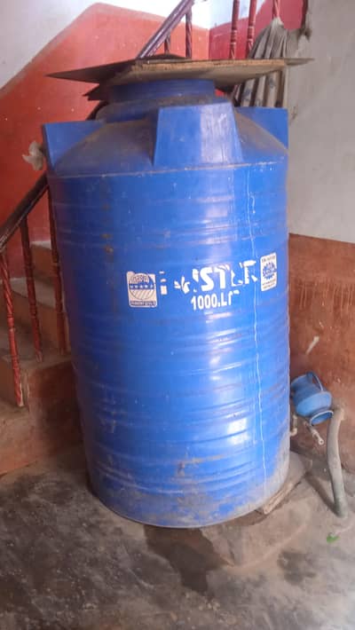 water Tanki 1000 ltr