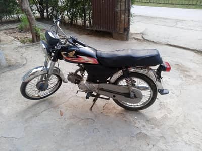 Honda 70 2011 model (Read add plz)