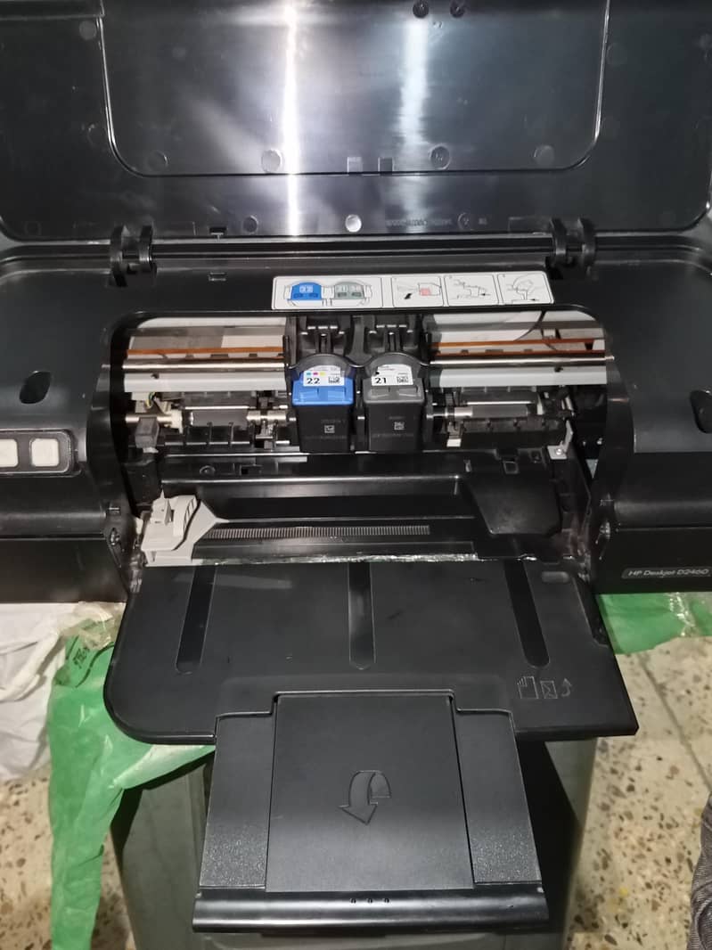 HP D2460 Colour printer 2