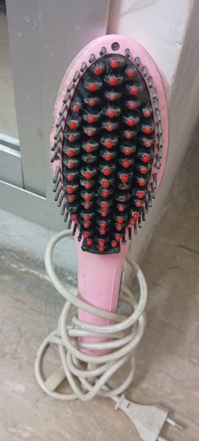 brush hair straightener