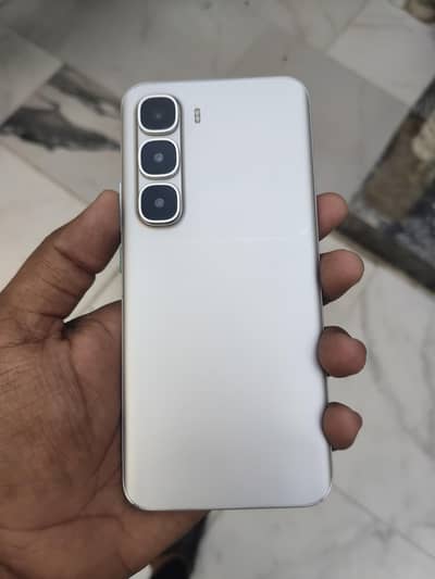 Infinix Hot 60 Pro Plus