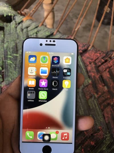 Apple iPhone 7