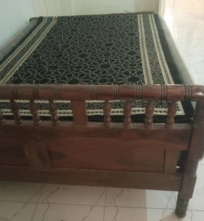 Queens Bed with Mattress