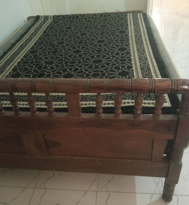 Queens Bed with Mattress 0