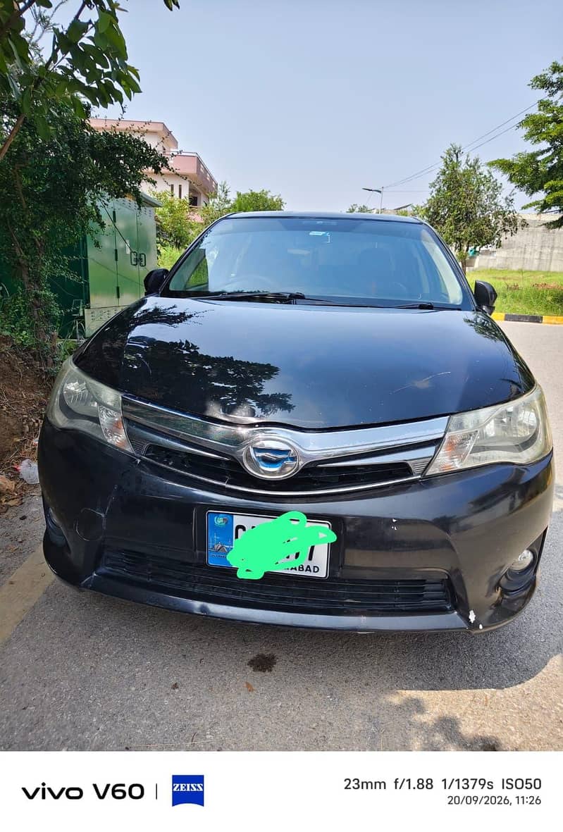 Toyota Corolla Axio 2014 1