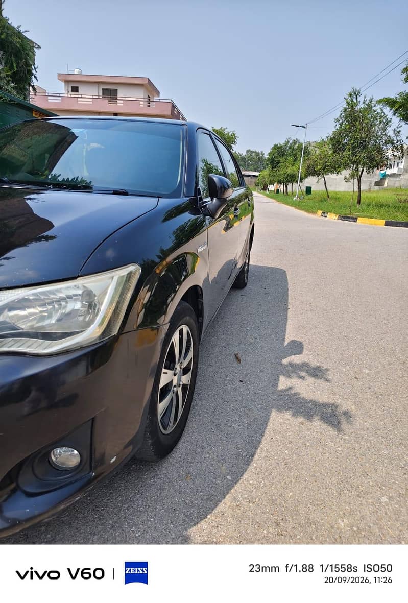 Toyota Corolla Axio 2014 2