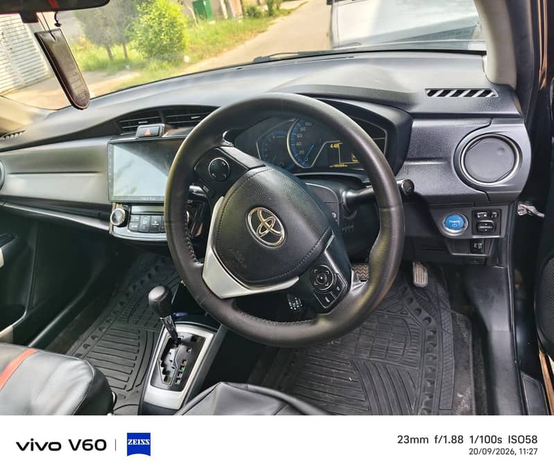 Toyota Corolla Axio 2014 7