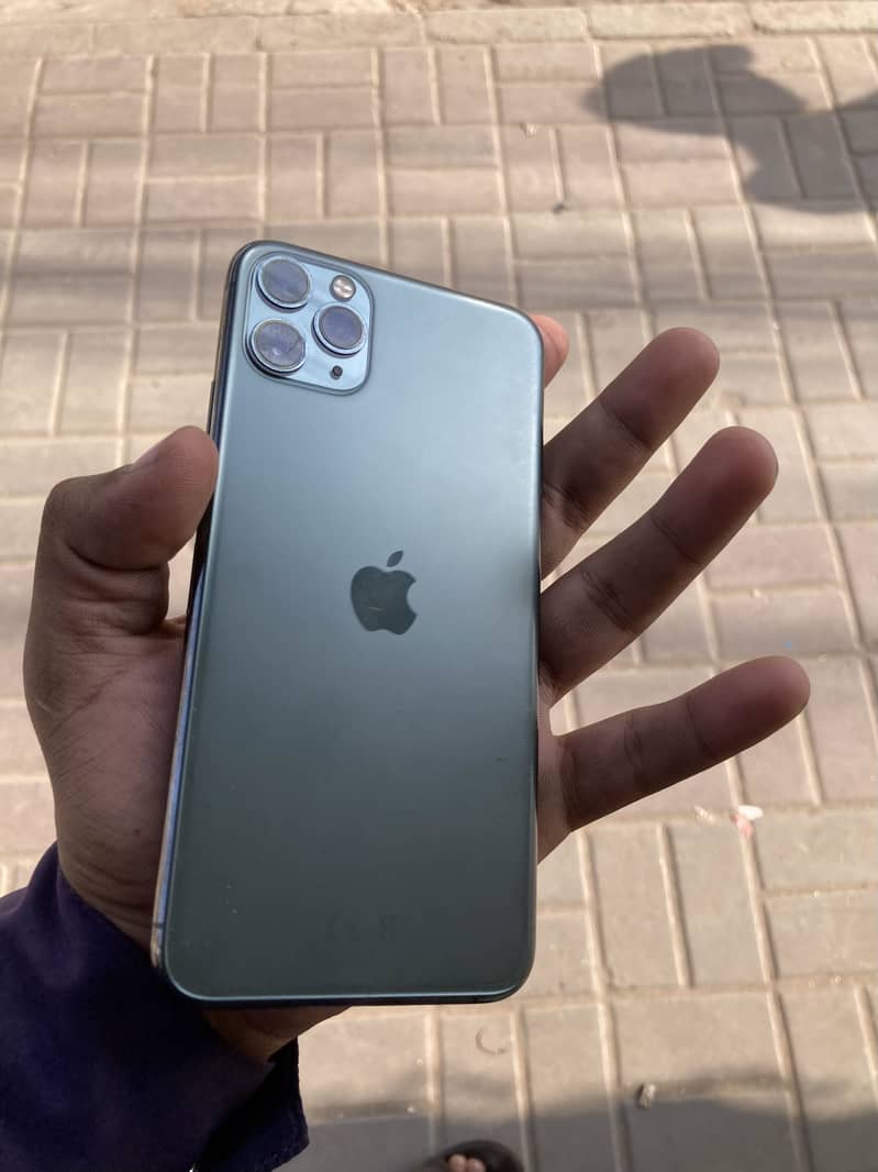 Apple iPhone 11 Pro Max 0
