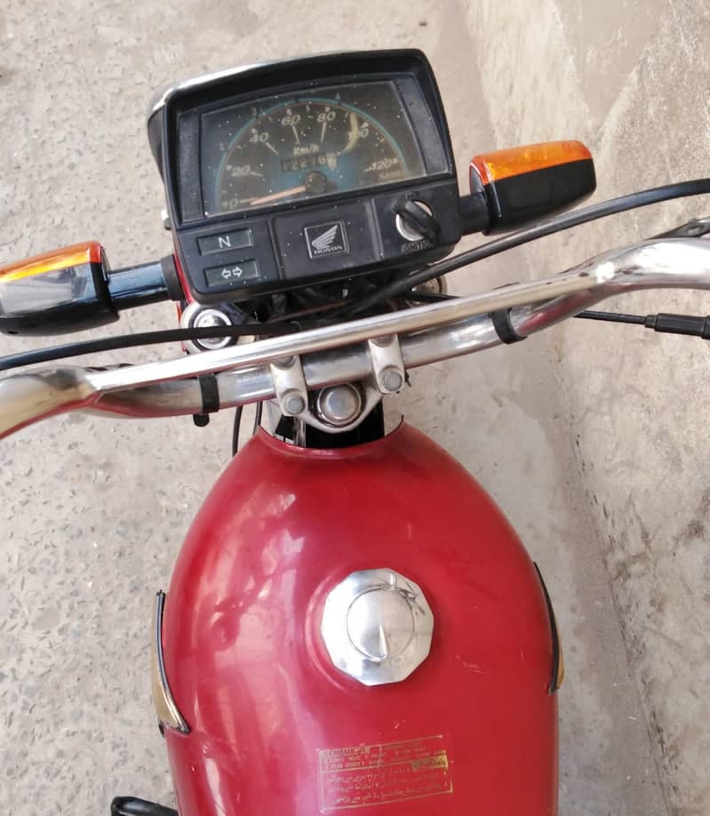 Honda CD70cc Model 2016 5