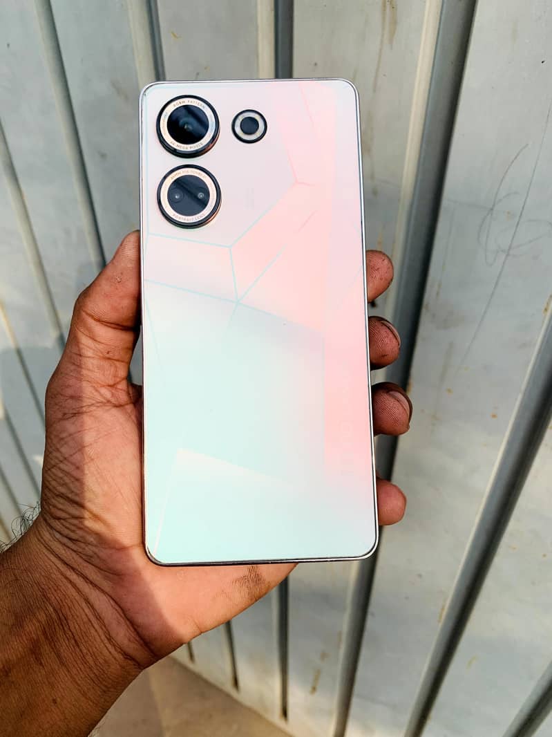 Tecno CAMON 20 0