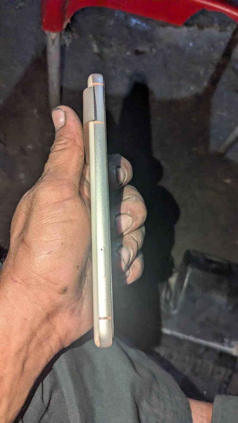 Google Pixel 8 3
