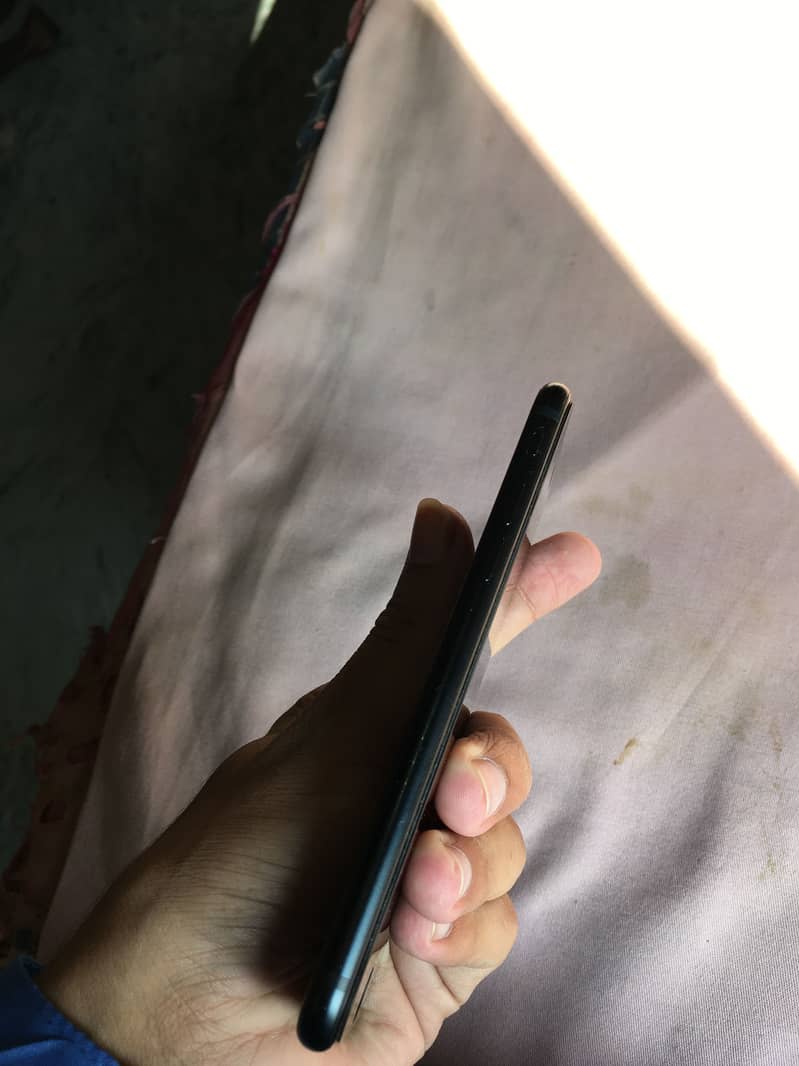 Apple iPhone SE 2022 PTA 0