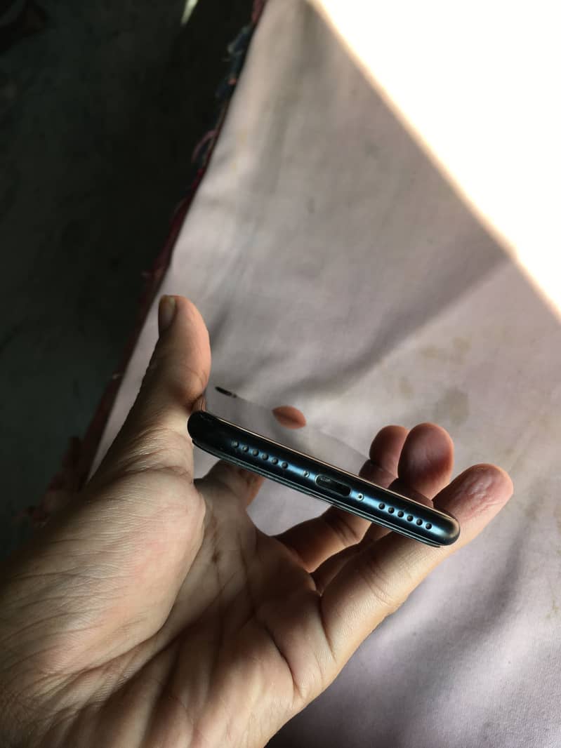 Apple iPhone SE 2022 PTA 2