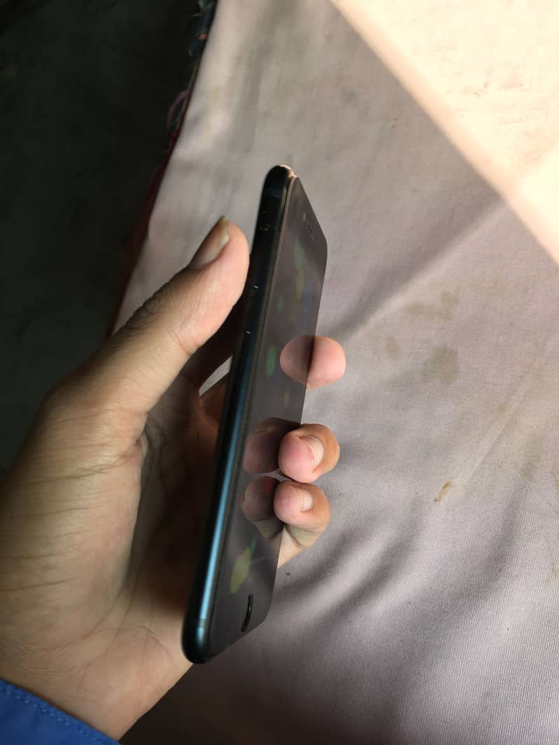 Apple iPhone SE 2022 PTA 9