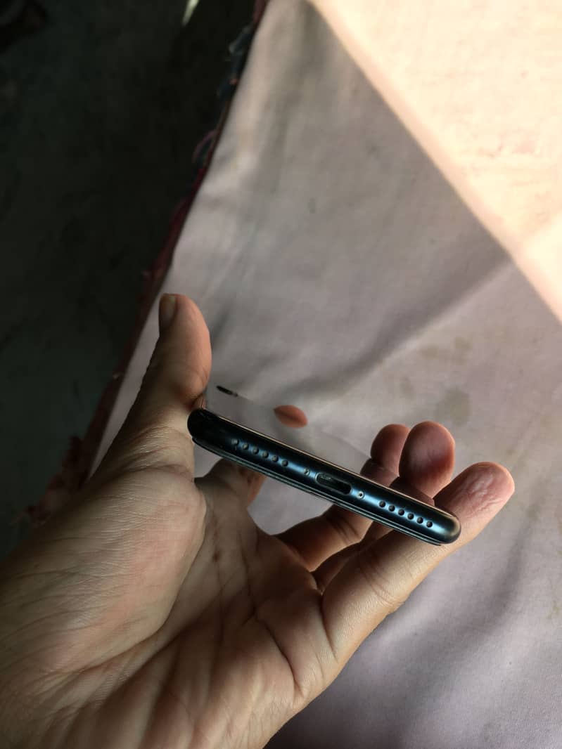 Apple iPhone SE 2022 PTA 10