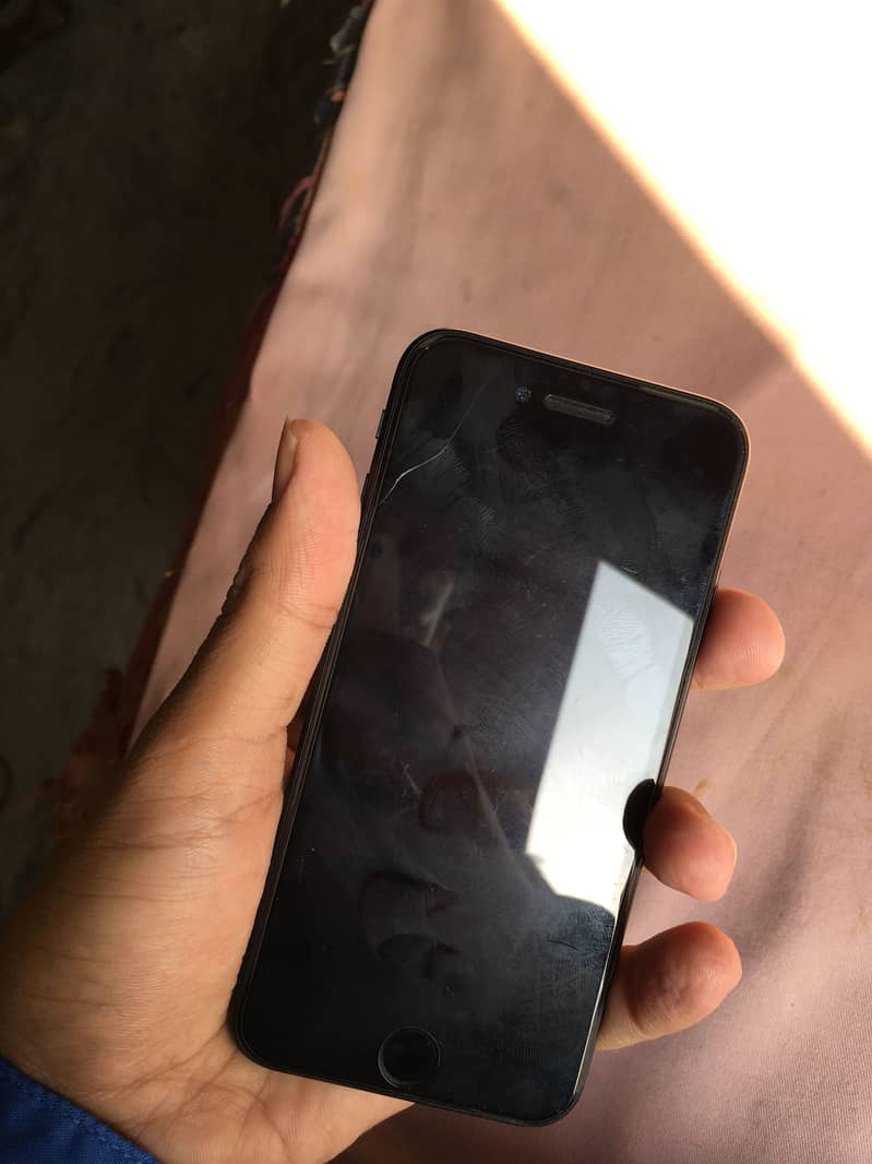 Apple iPhone SE 2022 PTA 17
