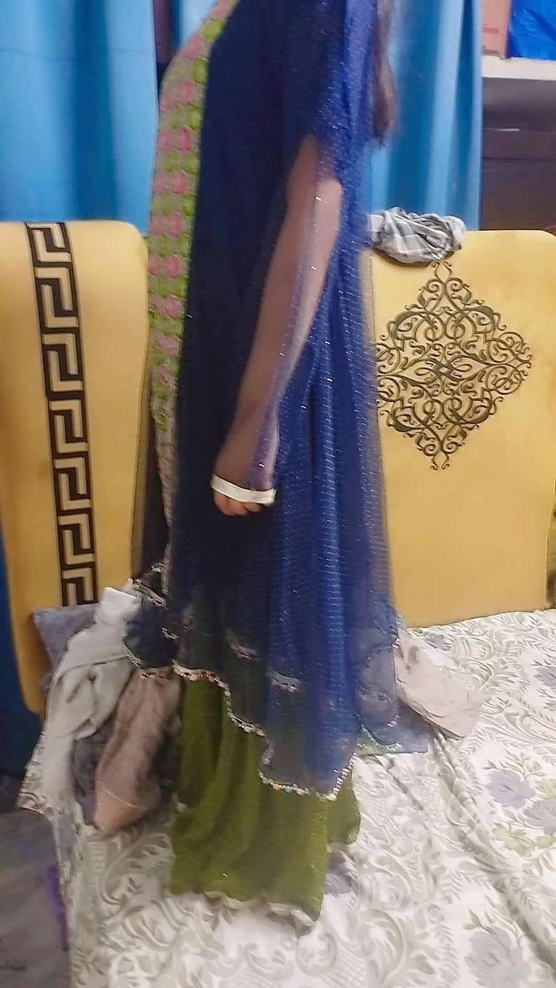 dresses 1