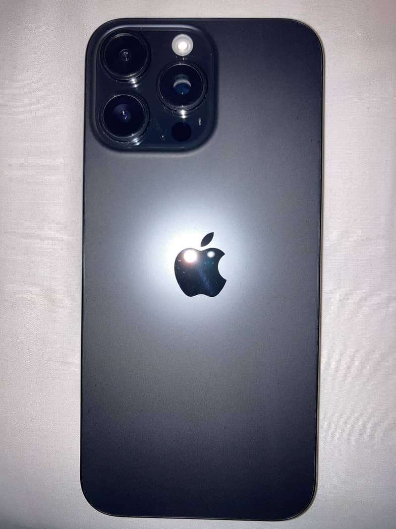 Apple iPhone 16 Pro Max 0