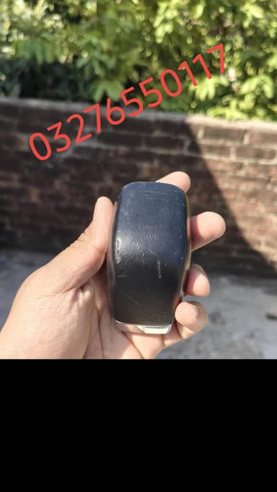 TOYOTA MARK X GEAR AND MULTIMIDEA BUTTON