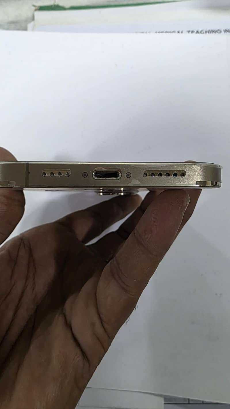 Apple iPhone 12 Pro Max 5