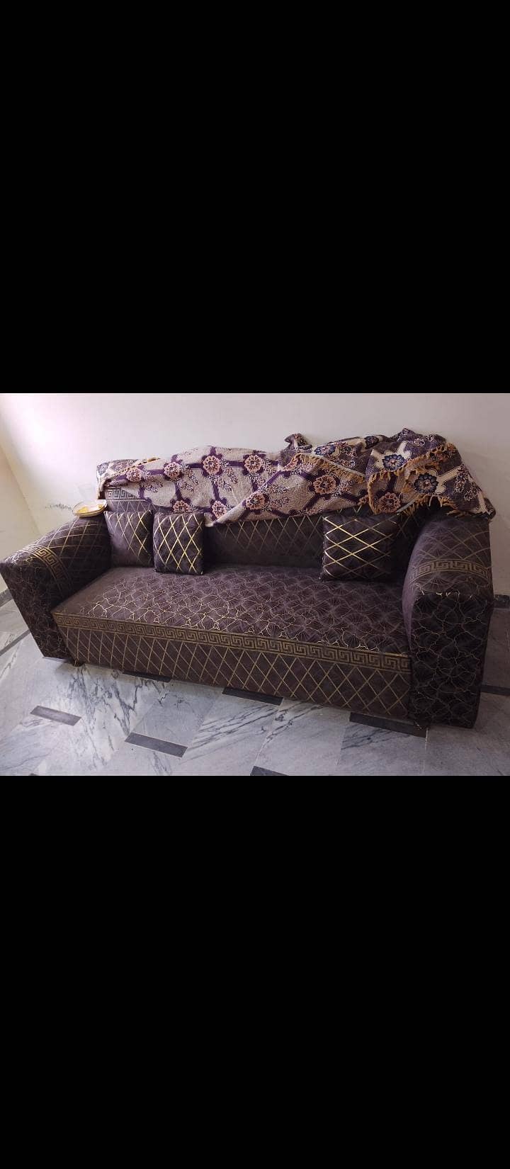 SOFA SET 5 SEATER 0