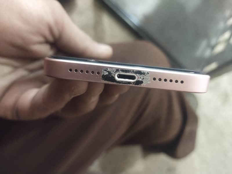 Apple iPhone XR 4