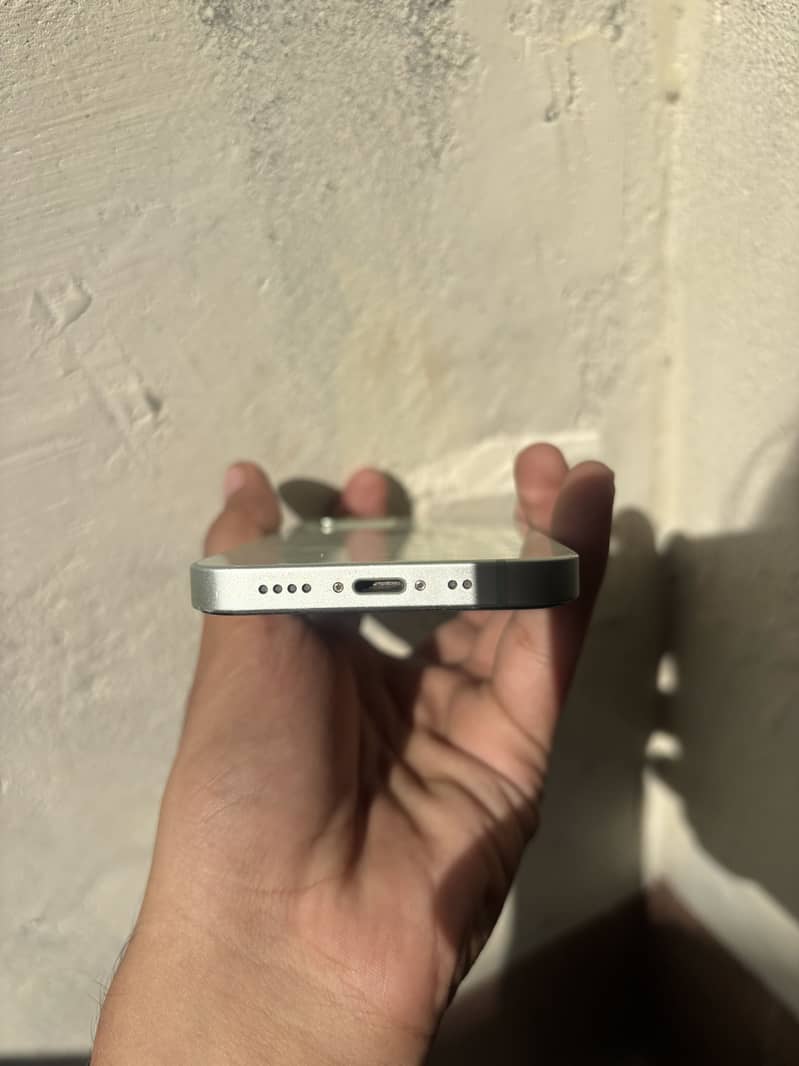 Apple iPhone 12 mini 4